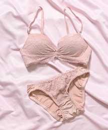 Honeys（ハニーズ）の「ノンワイヤーブラセット（ブラ&ショーツ）」