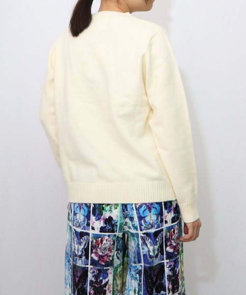ScoLar(スカラー)の「153638:女の子とワンちゃん刺繍アップリケ ニットプルオーバー(ニット/セーター・レディース・アイボリー/ブルー・M)」の15枚目の写真