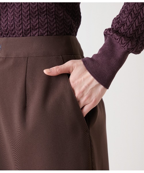 NEWYORKER（ニューヨーカー）の「ギャバライクポリエステル ビット付きスカート（スカート・レディース・キャメル/ブラック・11号/9号）」の13枚目の写真