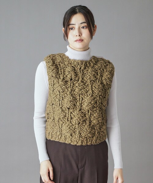 muller of yoshiokubo(ミュラーオブヨシオクボ)の「muller of yoshiokubo(ミュラーオブヨシオクボ)BUMPY VEST(ベスト・レディース・グリーン・00)」の12枚目の写真