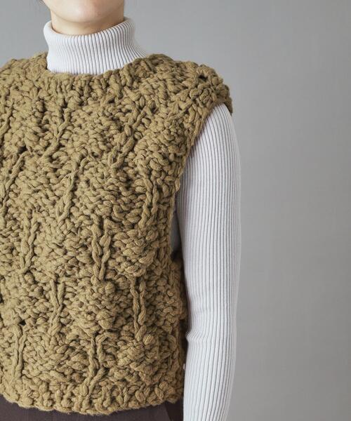 muller of yoshiokubo(ミュラーオブヨシオクボ)の「muller of yoshiokubo(ミュラーオブヨシオクボ)BUMPY VEST(ベスト・レディース・グリーン・00)」の5枚目の写真