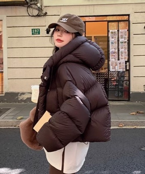 ADDITION STORE（アディションストア）の「【最終入荷】＼首周りまであったか♪／ フード付き パディングショートダウンジャケット / Short hooded padded down jacket (asdown)（ダウンジャケット/コート・レディース・ブラック/オフホワイト/ブラウン/ピンク・SMALL/MEDIUM）」の9枚目の写真