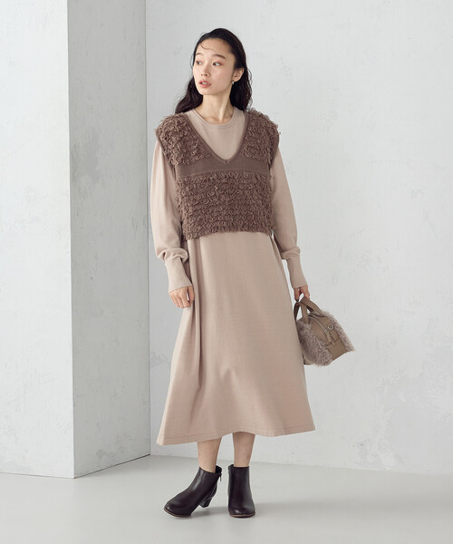 COMME CA ISM（コムサイズム）の「【ウォッシャブル】セットアイテム　ループベスト付きレイヤードワンピース（ワンピース・レディース・ブラック/ベージュ・FREE）」の13枚目の写真