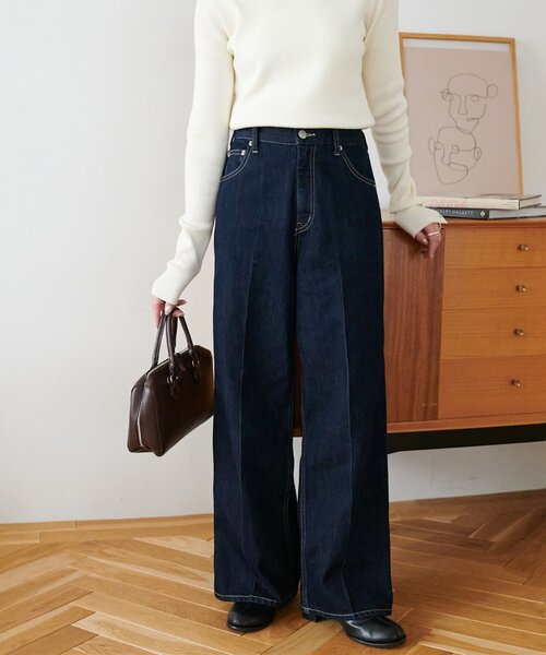 DISCOAT（ディスコート）の「センタープレスストレートデニムパンツ（デニムパンツ・レディース・ネイビー・SMALL/MEDIUM/LARGE）」の3枚目の写真