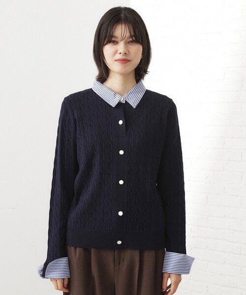 THE SHOP TK （ザ ショップ ティーケー ）の「【着るだけでコーデ完成】シャツレイヤード風 ケーブルニット（ニット/セーター・レディース・ネイビー/アイボリー/グレー・13/12）」の8枚目の写真