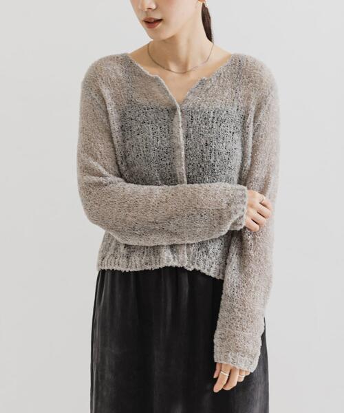 URBAN RESEARCH（アーバンリサーチ）の「シアーモールショート丈カーディガン（カーディガン/ボレロ・レディース・レッド/ライトグレー/オフホワイト・FREE）」の2枚目の写真