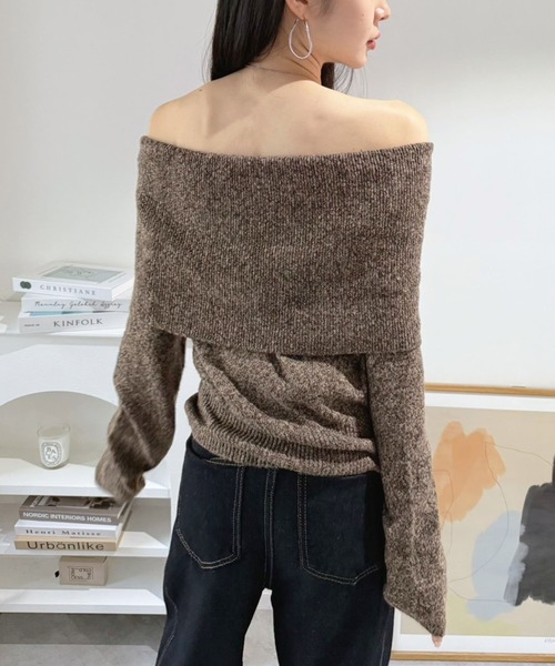 Jewelobe(ジュエローブ)の「ワイドオフショルミックス編みニットトップス(ニット/セーター・レディース・ブラウン/グレー・FREE)」の7枚目の写真
