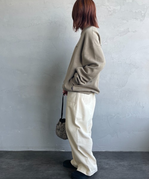 THOUSAND MILE（サウザンドマイル）の「[THOUSAND MILE/サウザンドマイル] 別注 バックプリント クルーネックスウェット（スウェット・レディース・ブラック/チャコールグレー/ライトグレー/ベージュ・S/L/XL/M）」の6枚目の写真