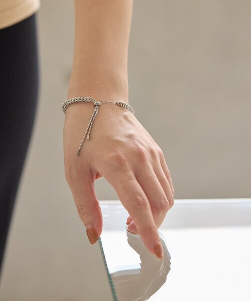 ear PAPILLONNER（イアパピヨネ）の「《金属アレルギー対応/ステンレス》スライドキヘイブレスレット（ブレスレット・レディース・ゴールド/シルバー・FREE）」の2枚目の写真