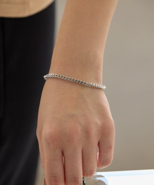 ear PAPILLONNER（イアパピヨネ）の「《金属アレルギー対応/ステンレス》スライドキヘイブレスレット（ブレスレット・レディース・ゴールド/シルバー・FREE）」の11枚目の写真