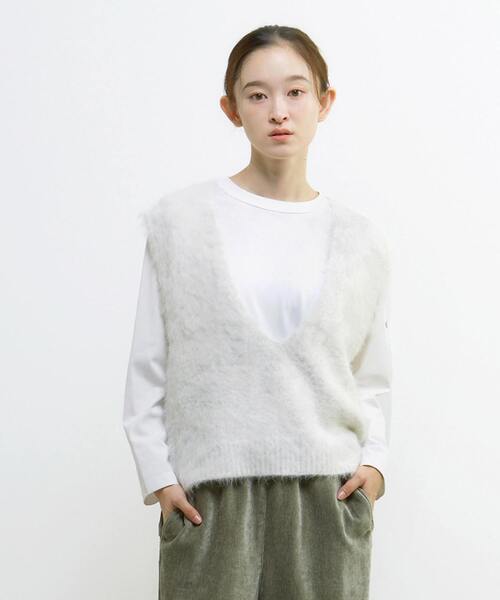 LOGEMENT DE CLAIRE（ロジュモンドクレール）の「ロングシャギーVベスト（ベスト・レディース・グレー/ライトグレー/モスグリーン/ブラウン・FREE）」の2枚目の写真