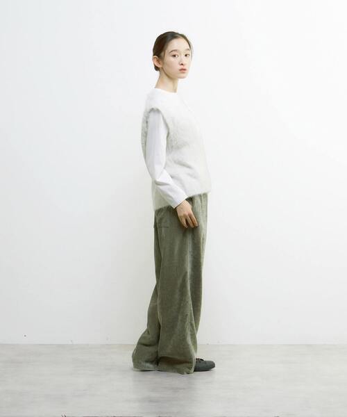 LOGEMENT DE CLAIRE（ロジュモンドクレール）の「ロングシャギーVベスト（ベスト・レディース・グレー/ライトグレー/モスグリーン/ブラウン・FREE）」の17枚目の写真