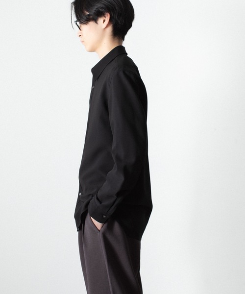 ATTACHMENT(アタッチメント)の「PE コンパクトツイル レギュラーカラー ドレスシャツ / PE COMPACT TWILL REGULAR COLLAR DRESS SHIRT(シャツ/ブラウス・メンズ・ライトグレー/ホワイト/ライトブルー/ブラック・3/2/1)」の22枚目の写真