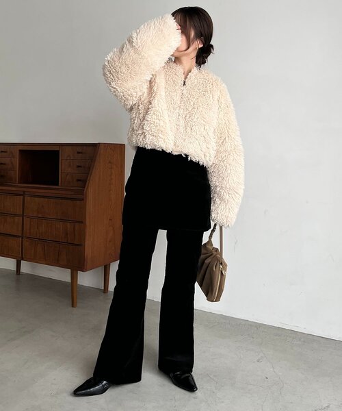 CAPRICIEUX LE'MAGE（カプリシューレマージュ）の「【リバーシブル】〈C.L〉ボアリバショートジャケット（ブルゾン・レディース・ホワイト系その他/ブラック・FREE）」の7枚目の写真