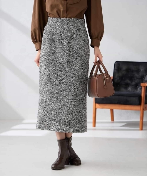a.v.v（アーヴェヴェ）の「ロービングツイードナロースカート（スカート・レディース・チャコールグレー/ブラック・36/38/40）」の2枚目の写真