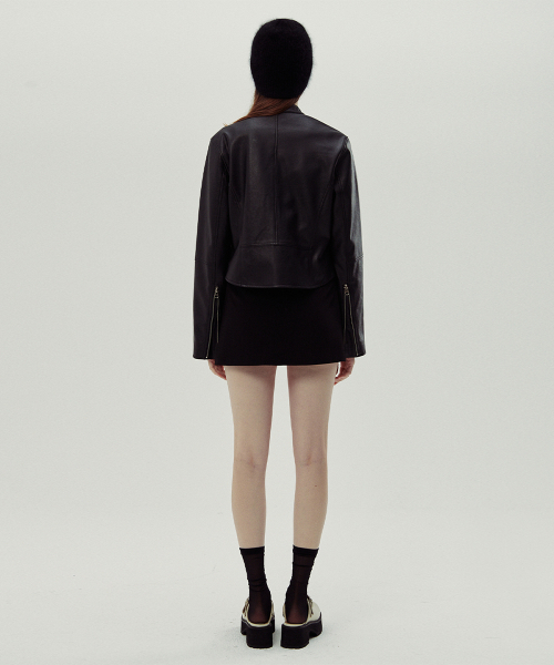 SINOON（シヌーン）の「FAUX LEATHER SLIM BIKER JACKET（ライダースジャケット・レディース・ブラック・FREE）」の4枚目の写真