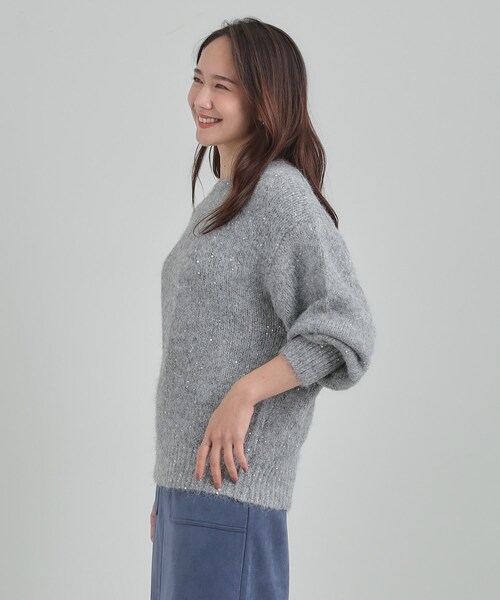 SHOO・LA・RUE(シューラルー)の「【洗濯機可/S-LL】上品にキラリと華やぐ スパンコールニット(ニット/セーター・レディース・グレー/ピンク系/ブラック/アイボリー・01/04/03/02)」の7枚目の写真