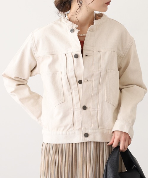 OMNES(オムネス)の「ノーカラーデニムジャケット(デニムジャケット・レディース・アイボリー・M)」の2枚目の写真