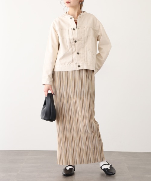 OMNES(オムネス)の「ノーカラーデニムジャケット(デニムジャケット・レディース・アイボリー・M)」の5枚目の写真