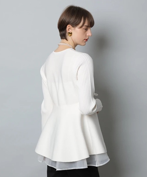 CADUNE（カデュネ）の「ペプラムカーデ（ニット/セーター・レディース・ホワイト/ブラック・38）」の7枚目の写真