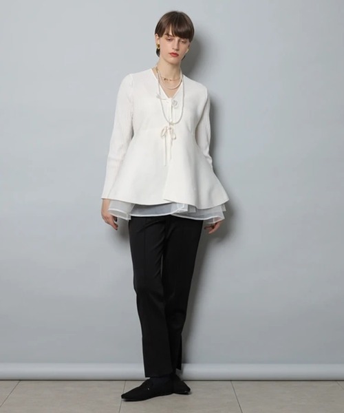 CADUNE（カデュネ）の「ペプラムカーデ（ニット/セーター・レディース・ホワイト/ブラック・38）」の10枚目の写真