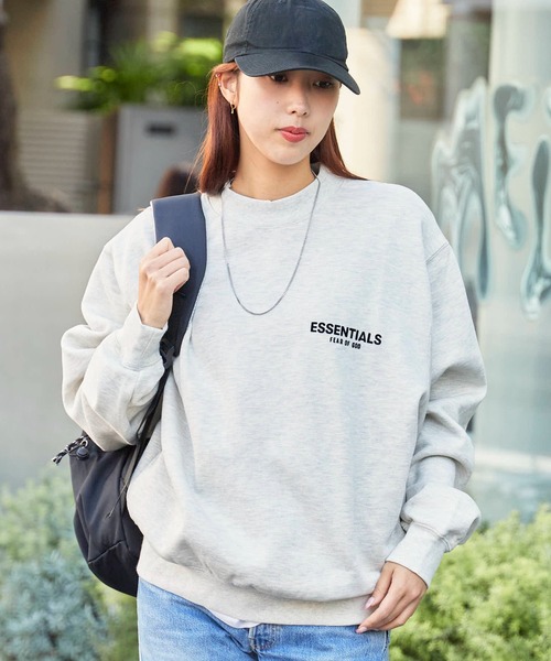 FOG ESSENTIALS（エフオージーエッセンシャルズ）の「FOG ESSENTIALS/エッセンシャルズ 22SS BACK LOGO CREW SWEAT SHIRTS フロッキープリントスウェット（スウェット・メンズ・オートミール・S/M/L/XL）」の5枚目の写真