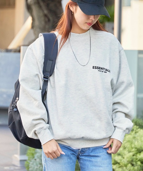 FOG ESSENTIALS（エフオージーエッセンシャルズ）の「FOG ESSENTIALS/エッセンシャルズ 22SS BACK LOGO CREW SWEAT SHIRTS フロッキープリントスウェット（スウェット・メンズ・オートミール・S/M/L/XL）」の6枚目の写真