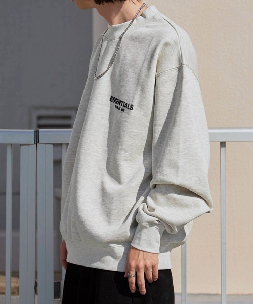 FOG ESSENTIALS（エフオージーエッセンシャルズ）の「FOG ESSENTIALS/エッセンシャルズ 22SS BACK LOGO CREW SWEAT SHIRTS フロッキープリントスウェット（スウェット・メンズ・オートミール・S/M/L/XL）」の13枚目の写真