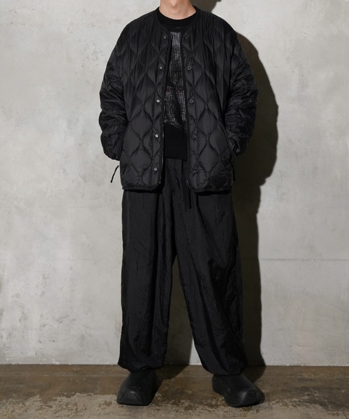 TAION（タイオン）の「TAION / タイオン MILITARY M65 LINER W-ZIP SHORT DOWN JACKET (TAION-M65LSZBML-1SH) ミリタリー M65 ライナーWジップ ショートダウンジャケット ソフトシェル（ダウンジャケット/コート・メンズ・カモフラージュ/ダークネイビー/ブラック/オリーブ/オフホワイト・SMALL/MEDIUM/LARGE/X-LARGE）」の7枚目の写真