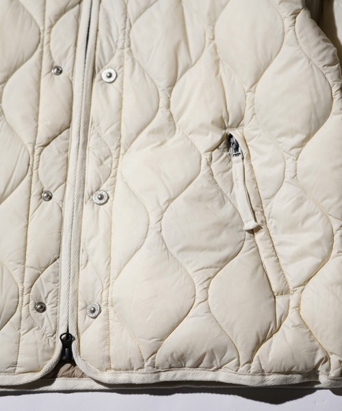 TAION（タイオン）の「TAION / タイオン MILITARY M65 LINER W-ZIP SHORT DOWN JACKET (TAION-M65LSZBML-1SH) ミリタリー M65 ライナーWジップ ショートダウンジャケット ソフトシェル（ダウンジャケット/コート・メンズ・カモフラージュ/ダークネイビー/ブラック/オリーブ/オフホワイト・SMALL/MEDIUM/LARGE/X-LARGE）」の14枚目の写真