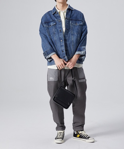 WESTBOY(ウエストボーイ)の「シンプル スクエア レザーライク サコッシュ ショルダーバッグ WO25W7BG06(ショルダーバッグ・メンズ・ブラック・FREE)」の2枚目の写真