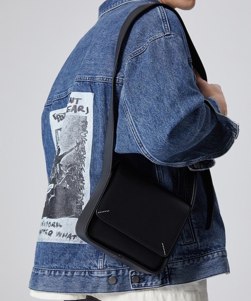 WESTBOY(ウエストボーイ)の「シンプル スクエア レザーライク サコッシュ ショルダーバッグ WO25W7BG06(ショルダーバッグ・メンズ・ブラック・FREE)」の3枚目の写真