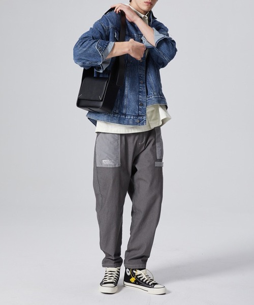 WESTBOY(ウエストボーイ)の「シンプル スクエア レザーライク サコッシュ ショルダーバッグ WO25W7BG06(ショルダーバッグ・メンズ・ブラック・FREE)」の4枚目の写真