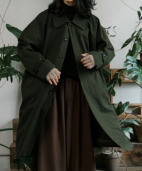 MALEN(マレン)の「ユニセックス マックコート カーキ(トレンチコート・メンズ・その他・MEDIUM/LARGE/X-LARGE)」の1枚目の写真