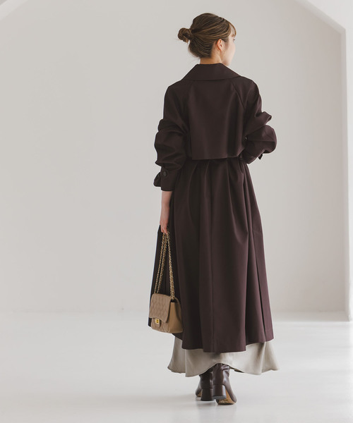 Noble(ノーブル)の「グロウツイルバックニュアンストレンチコート(トレンチコート・レディース・ネイビー/ベージュ/ブラウン・38/36)」の5枚目の写真