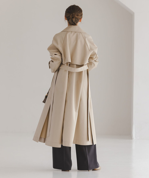 Noble(ノーブル)の「グロウツイルバックニュアンストレンチコート(トレンチコート・レディース・ネイビー/ベージュ/ブラウン・38/36)」の10枚目の写真