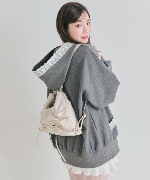 OLIVE des OLIVE（オリーブデオリーブ）の「2wayドロストリボンバッグ（ショルダーバッグ・レディース・オフホワイト/ブラック/サックスブルー・FREE）」の9枚目の写真