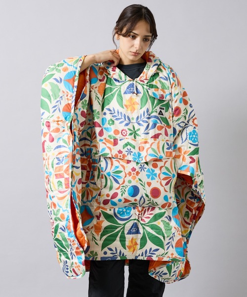 POLeR(ポーラー)の「【POLER/ポーラー】REVERSIBLE PONCHO/アウトドア/ユニセックス【WEB限定】(ポンチョ・メンズ・オレンジ/ブラウン・L)」の9枚目の写真