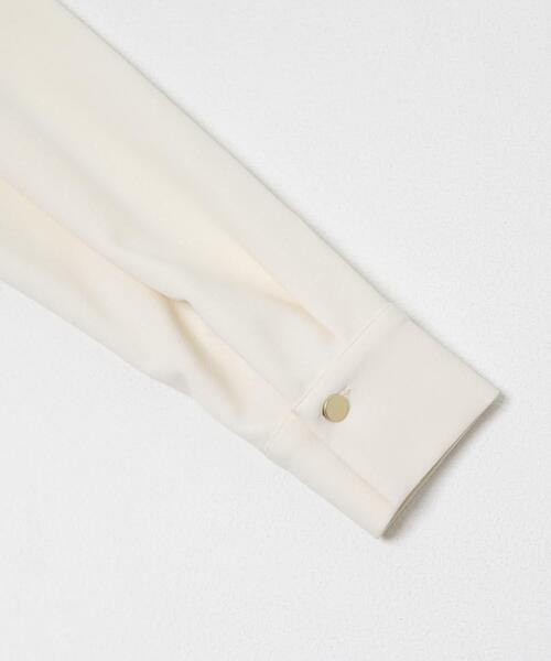 URBAN RESEARCH ROSSO WOMEN(アーバンリサーチ ロッソ)の「ストレッチジョーゼットプルオーバー(シャツ/ブラウス・レディース・モカ/オフホワイト/ブラック・FREE)」の12枚目の写真