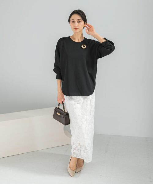 URBAN RESEARCH ROSSO WOMEN(アーバンリサーチ ロッソ)の「ストレッチジョーゼットプルオーバー(シャツ/ブラウス・レディース・モカ/オフホワイト/ブラック・FREE)」の21枚目の写真