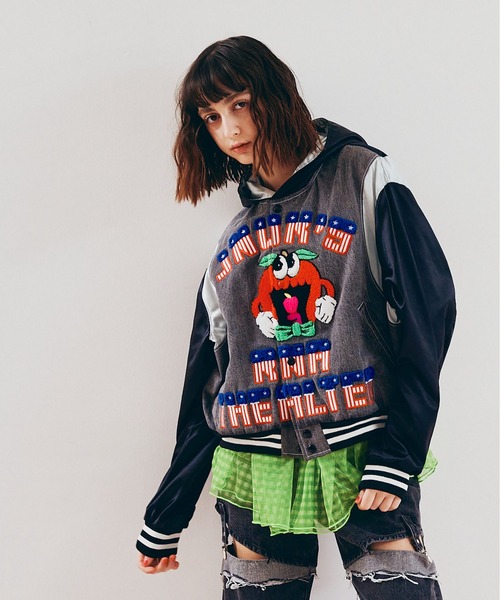 RNA(アールエヌエー)の「J2186 デニムコンビサテンスタジャン(スタジャン・レディース・ブラック/ブルー・MEDIUM)」の22枚目の写真