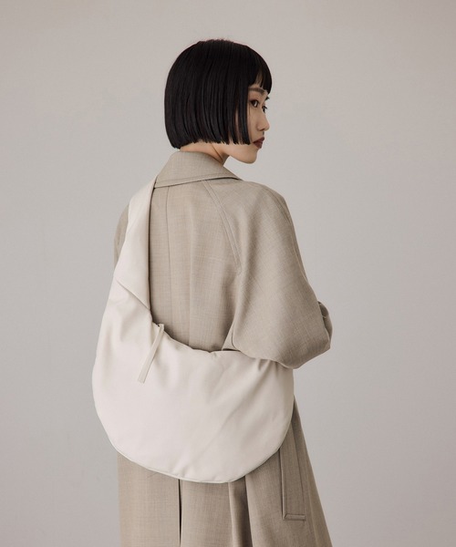 ADAM ET ROPE'（アダムエロペ）の「ボディショルダーバッグ（ショルダーバッグ・レディース・ホワイト/ブラック・FREE）」の7枚目の写真