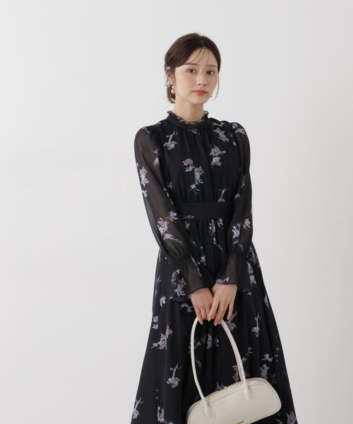 PROPORTION BODY DRESSING(プロポーションボディドレッシング)の「花柄プリントギャザーワンピース / 1216140103(ワンピース・レディース・ピンク/ブルー/ブラック・SMALL/P/S/MEDIUM)」の6枚目の写真