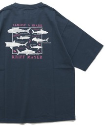 KRIFF MAYER Kid's Collection（クリフメイヤーキッズコレクション）の「【本体綿100％】楽LUCK-Tシャツ(ほぼサメ)（Tシャツ/カットソー）」