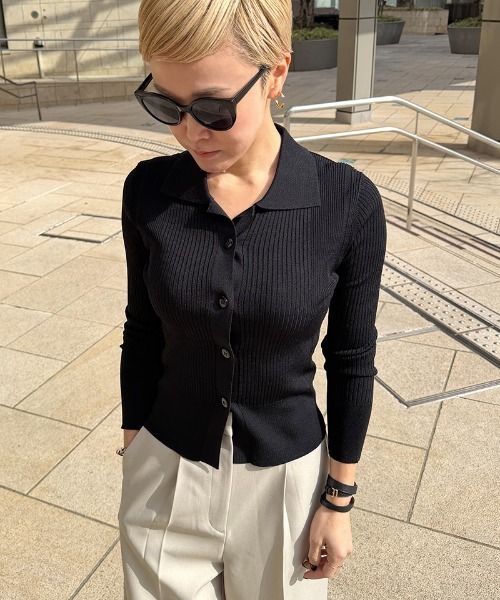 JENNE(ジェンヌ)の「とろみサマートップス(ニット/セーター・レディース・ブラック/ホワイト・SMALL/MEDIUM/LARGE)」の1枚目の写真