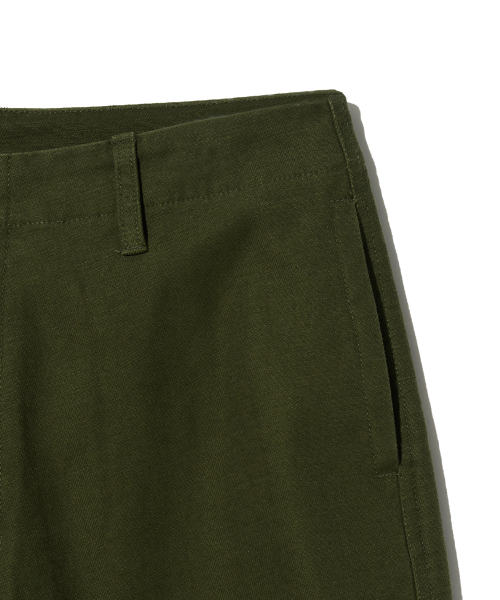 BROWNBREATH（ブラウンブレス）の「PARACHUTE CARGO PANTS - KHAKI（その他パンツ・レディース・その他・S/M/XL/L）」の4枚目の写真