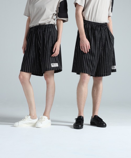 Y-3(ワイスリー)の「Y-3 MESH PINSTRIPE SHORTS(その他パンツ・メンズ・ブラック・X-LARGE/LARGE/MEDIUM/SMALL/X-SMALL/XX-SMALL)」の1枚目の写真