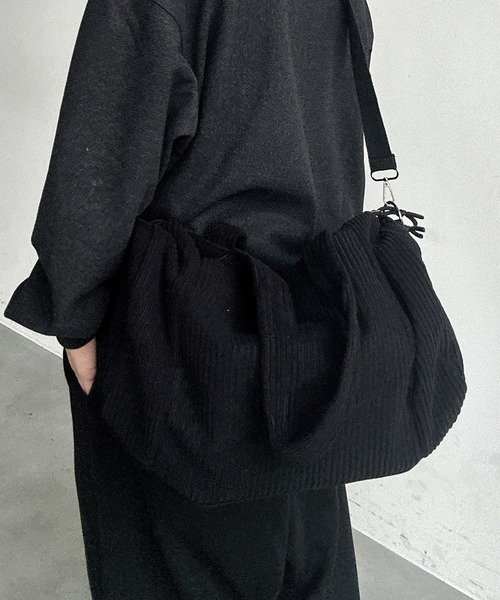 UNDERSTATEMENTs（アンダーステイトメント）の「【ユニセックス】2WAYコーデュロイボストンバッグ/ショルダーバッグ（ショルダーバッグ・メンズ・グレー/ブラック/ブラウン/グリーン・FREE）」の12枚目の写真