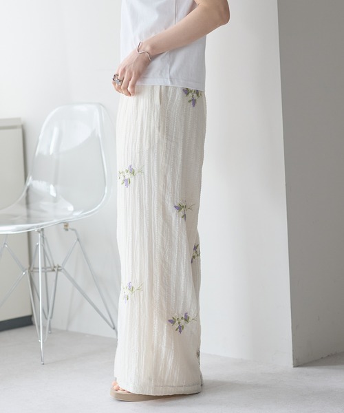 SOTT(ソット)の「花刺繍パンツ(その他パンツ・レディース・オフホワイト/ブラック・FREE)」の13枚目の写真