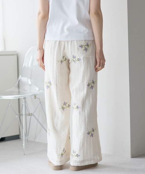 SOTT(ソット)の「花刺繍パンツ(その他パンツ・レディース・オフホワイト/ブラック・FREE)」の15枚目の写真